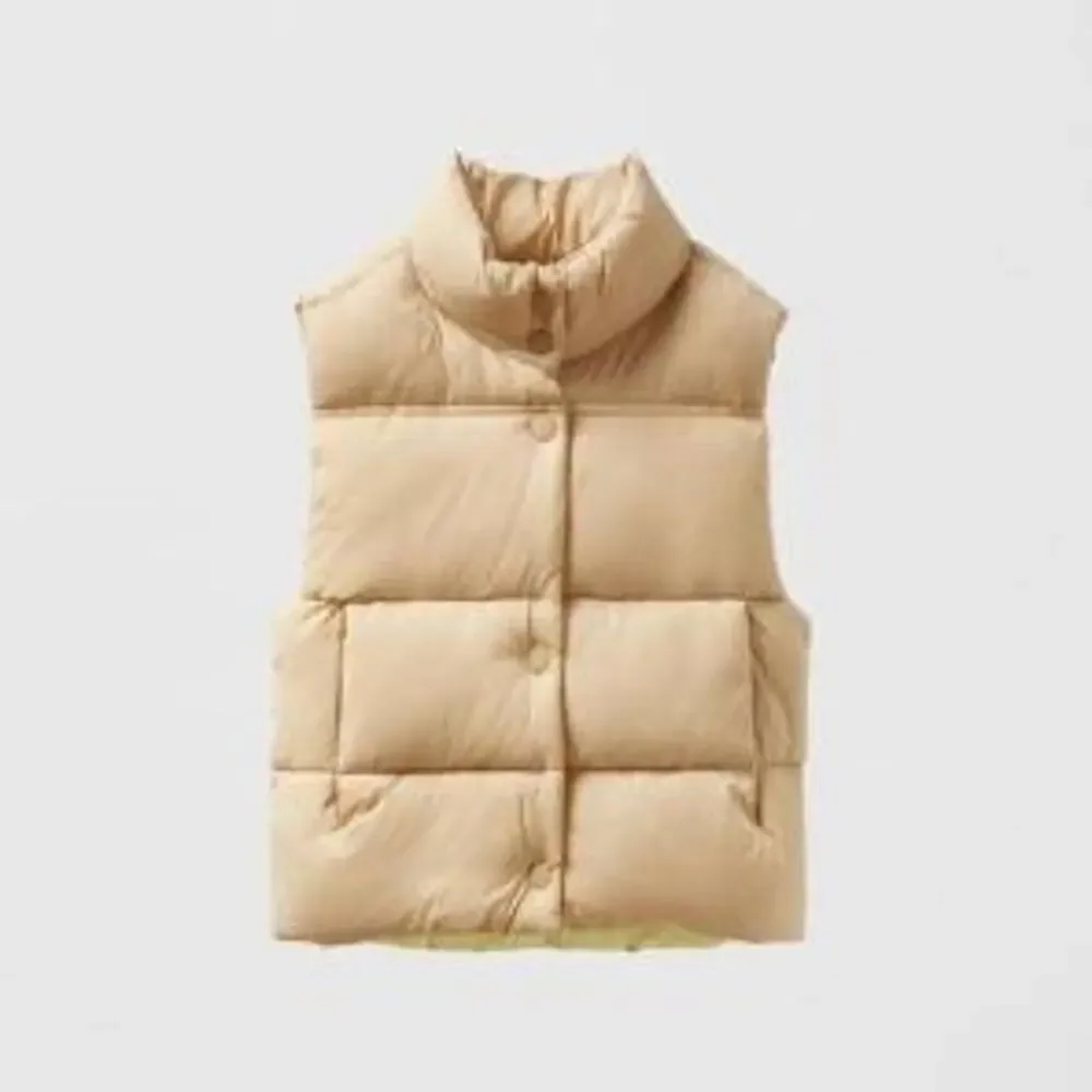Zara Girls Cream Puffer Vest with Yellow Lining - Size 11/12
